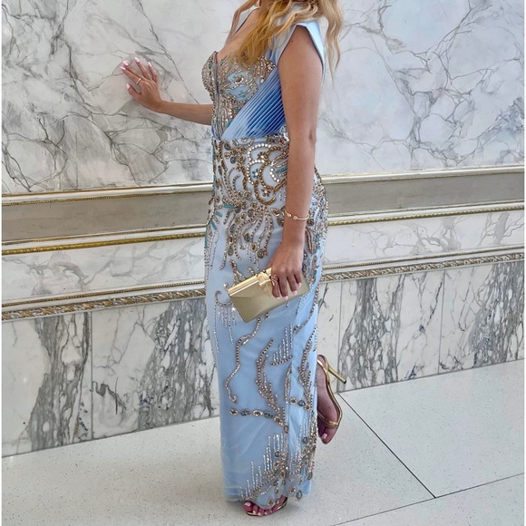 Vlora & kaltrina dress size M - Picture 3 of 8